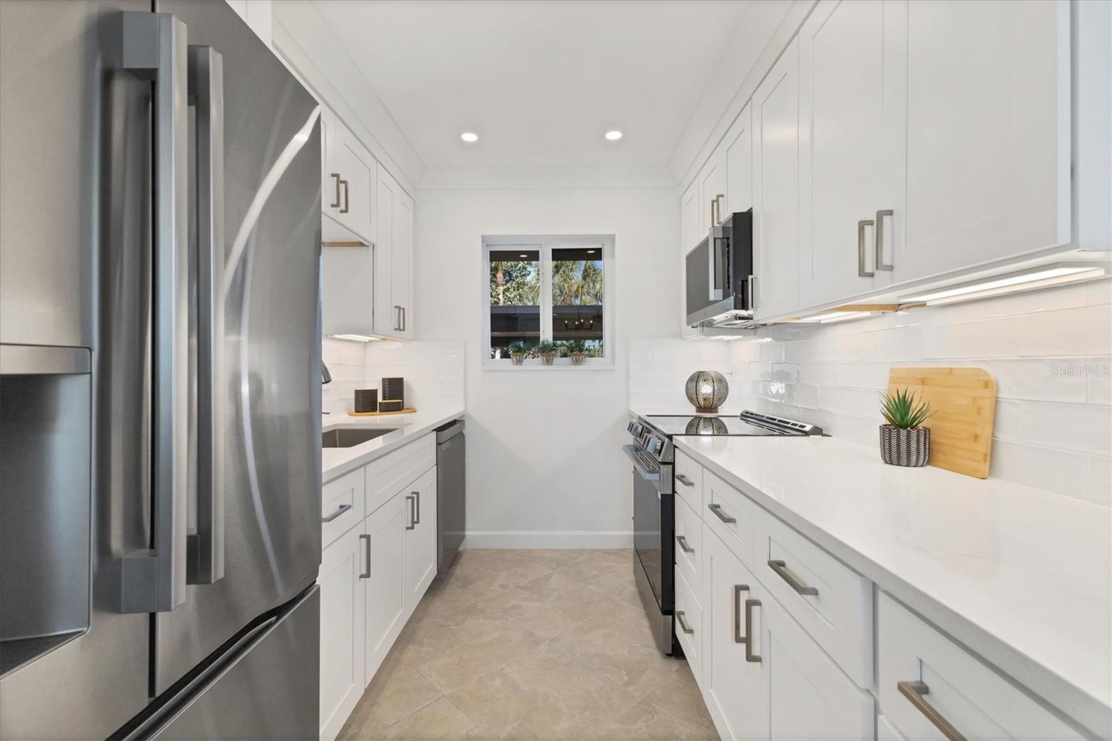 Image 7 of 61 For 3810 Gulf Of Mexico Drive F105