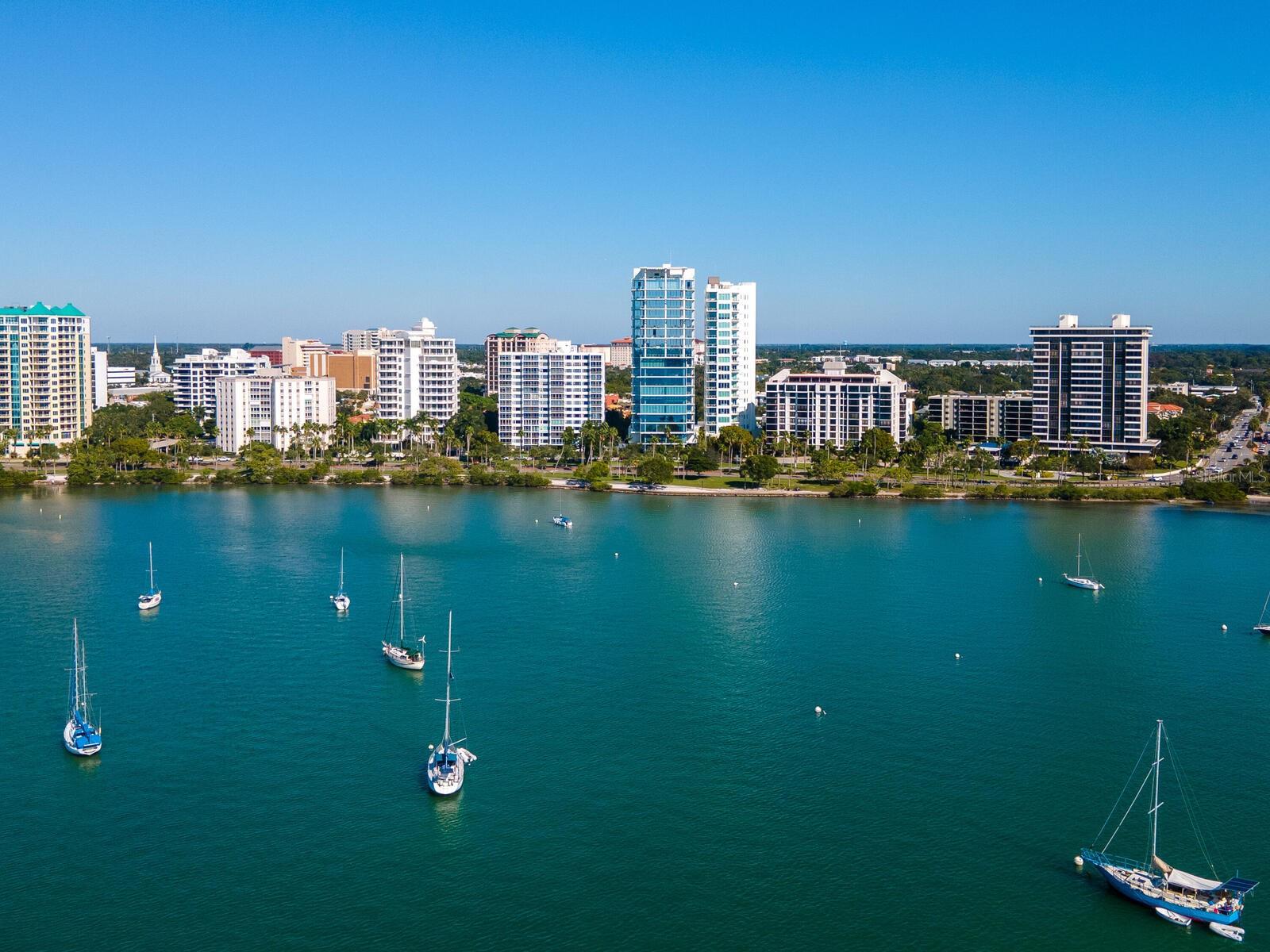 Image 7 of 13 For 527 Freeling Drive