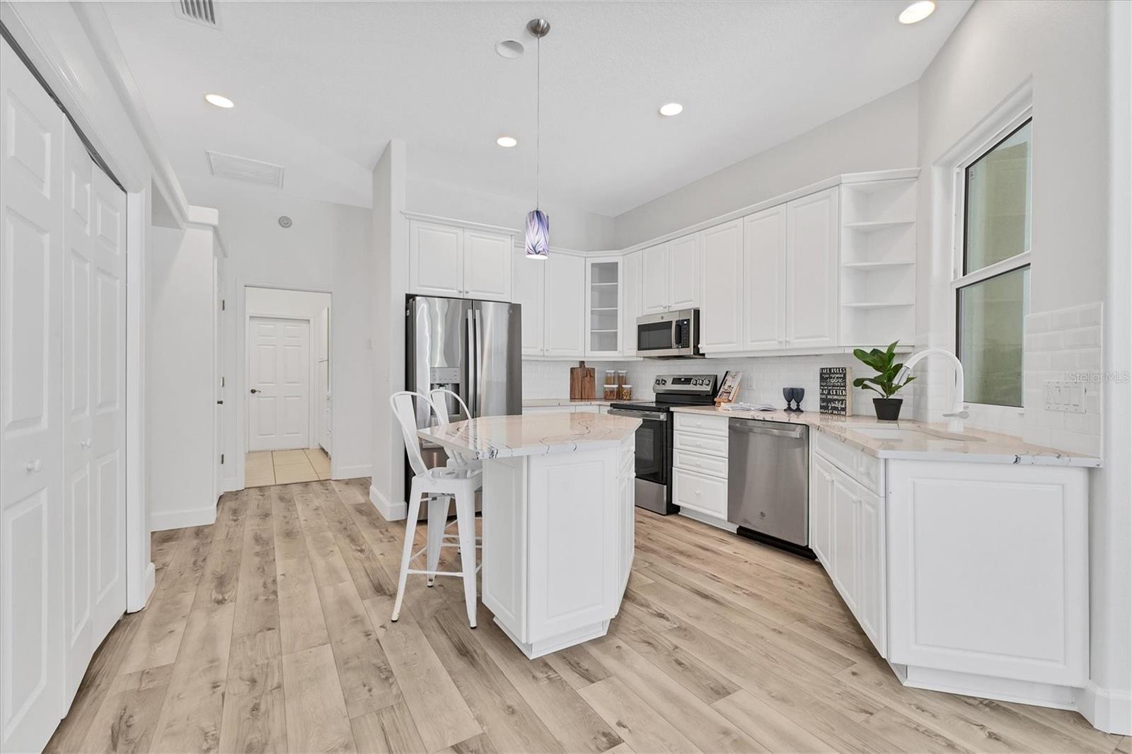 Image 13 of 67 For 9238 13th Avenue Cir Nw