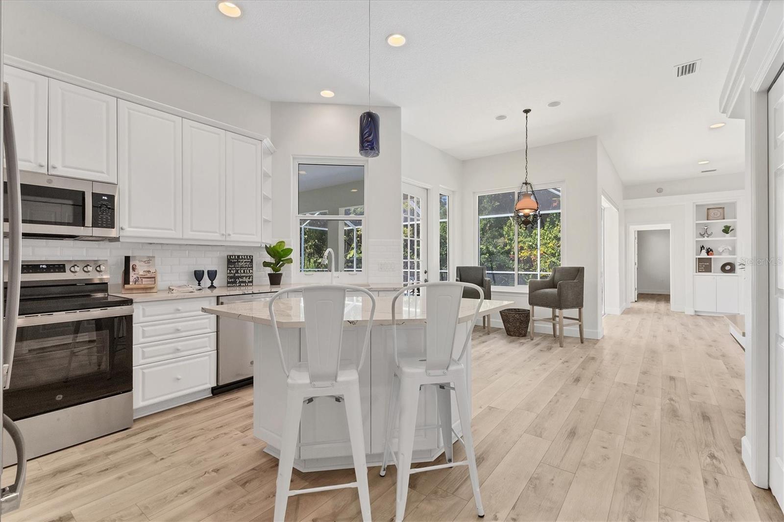 Image 14 of 67 For 9238 13th Avenue Cir Nw