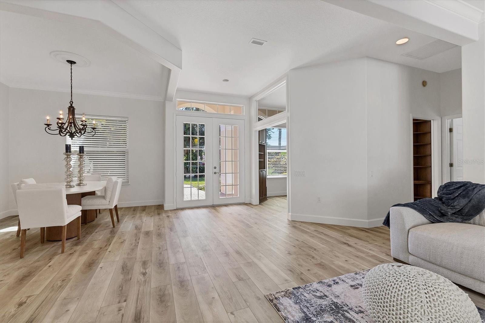 Image 7 of 67 For 9238 13th Avenue Cir Nw