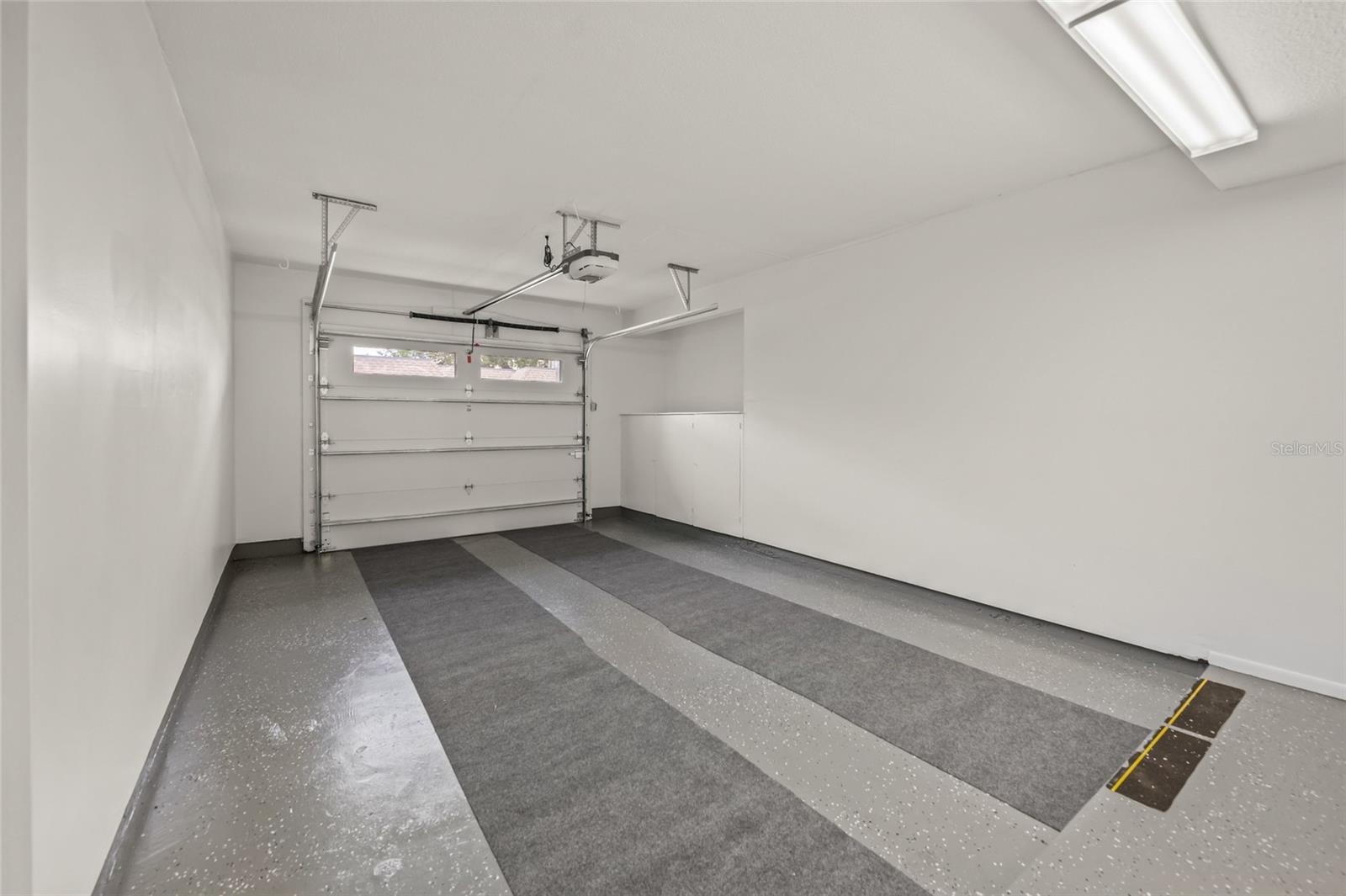 Image 24 of 46 For 542 Sutton Place