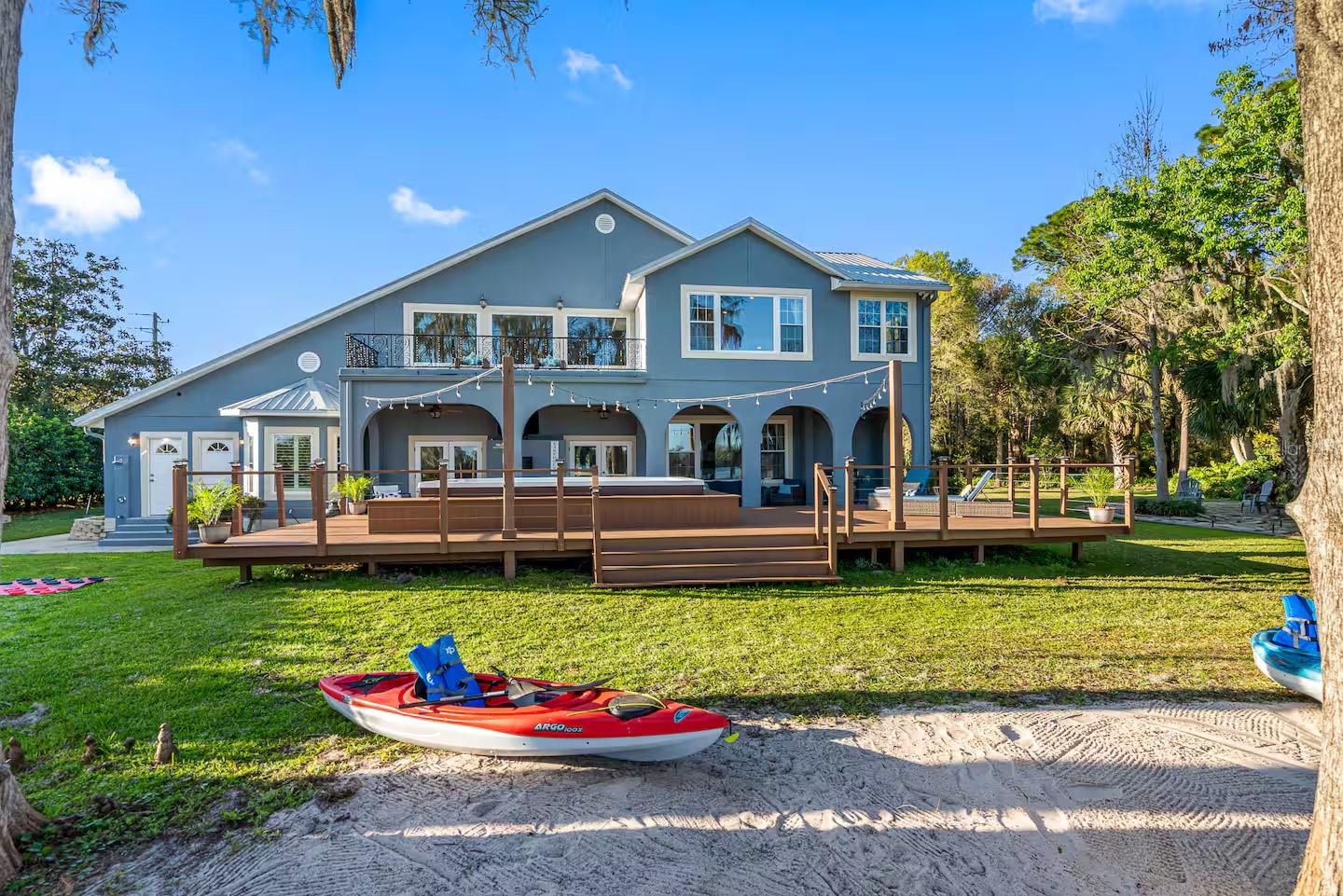 Image 3 of 50 For 151 Lakeside Drive