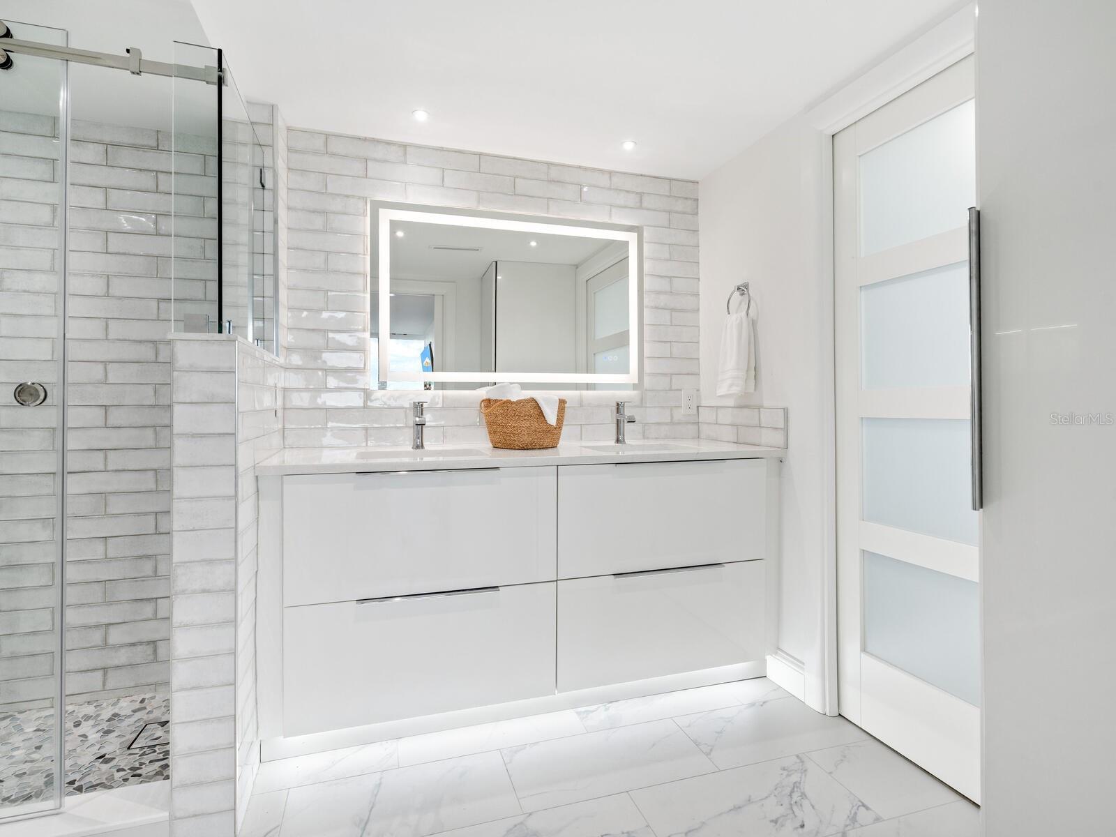 Image 19 of 57 For 5400 Ocean Boulevard 5-3