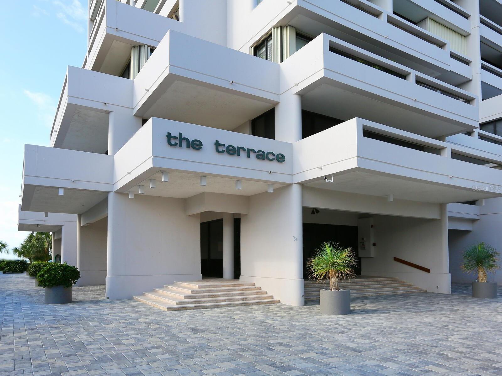 Image 3 of 57 For 5400 Ocean Boulevard 5-3