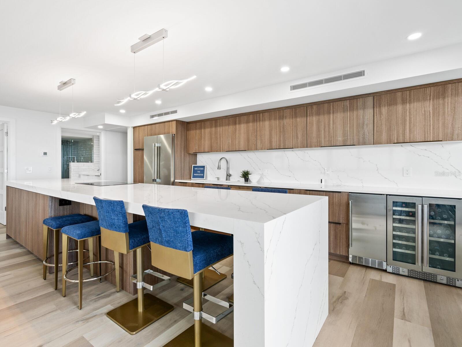 Image 8 of 57 For 5400 Ocean Boulevard 5-3