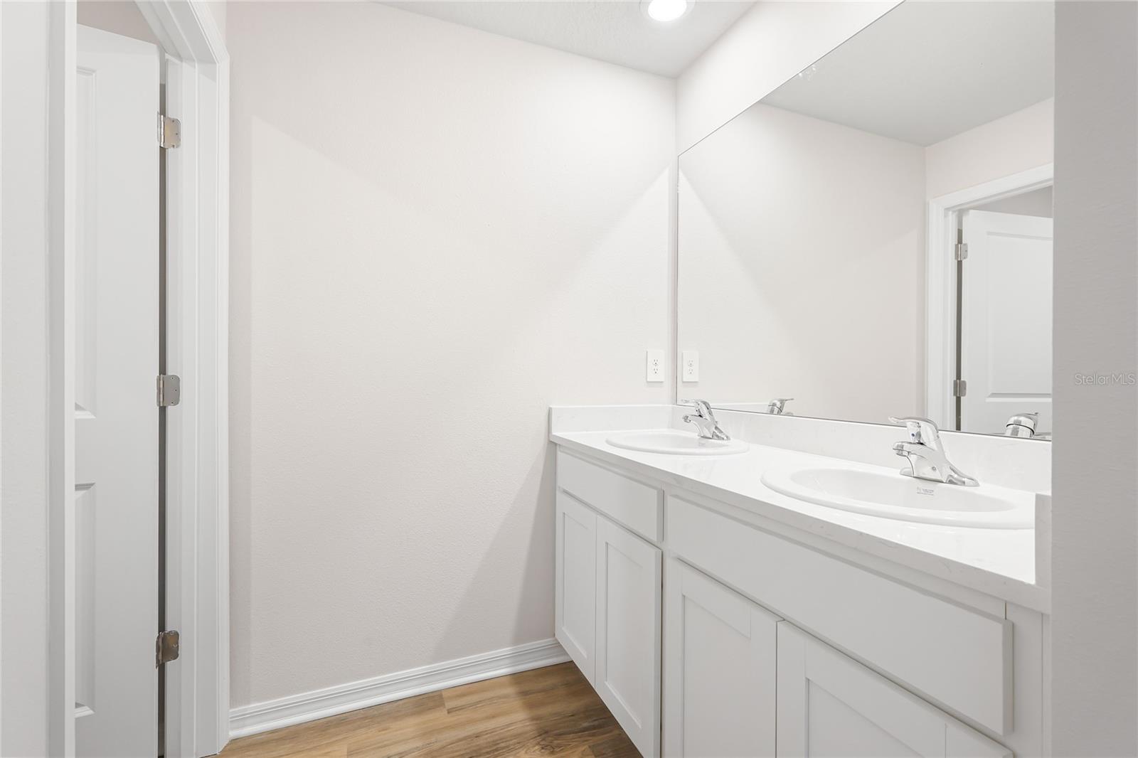 Image 38 of 45 For 10817 Gentle Current Way