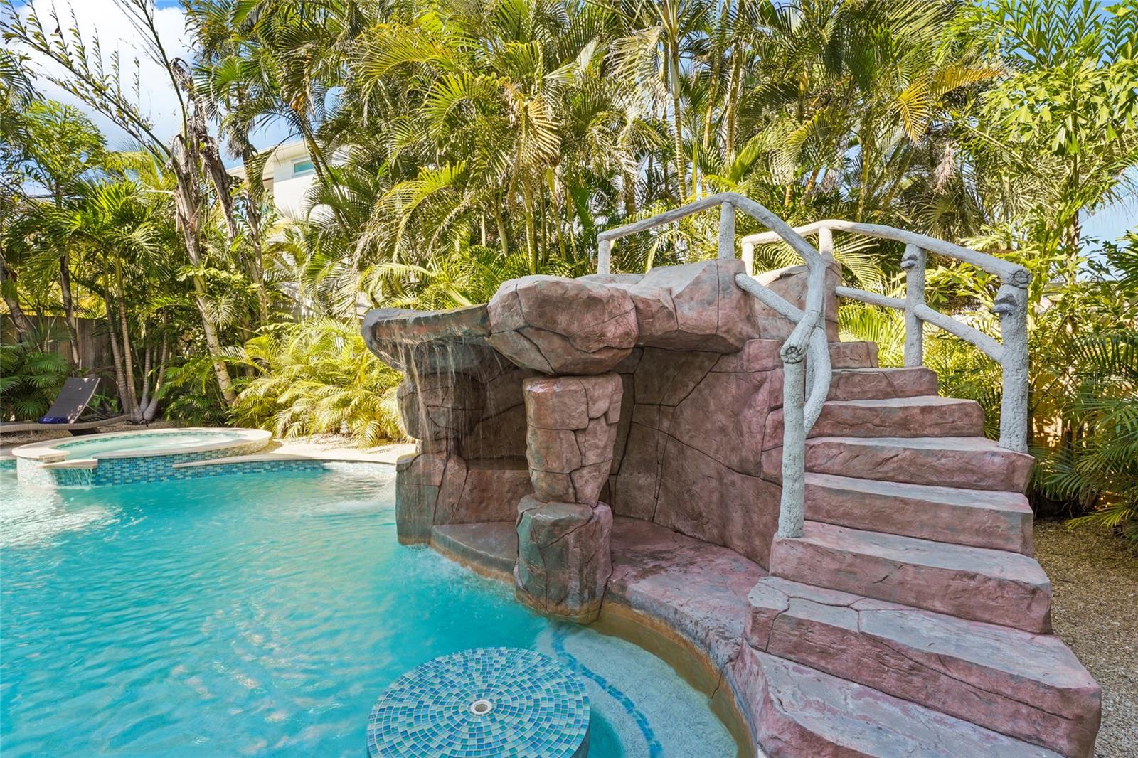 Image 15 of 91 For 106 7th Street S