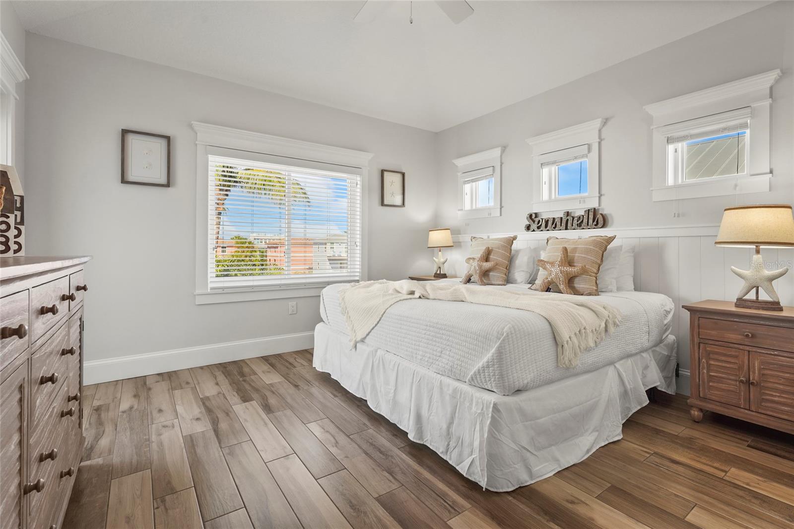 Image 43 of 91 For 106 7th Street S