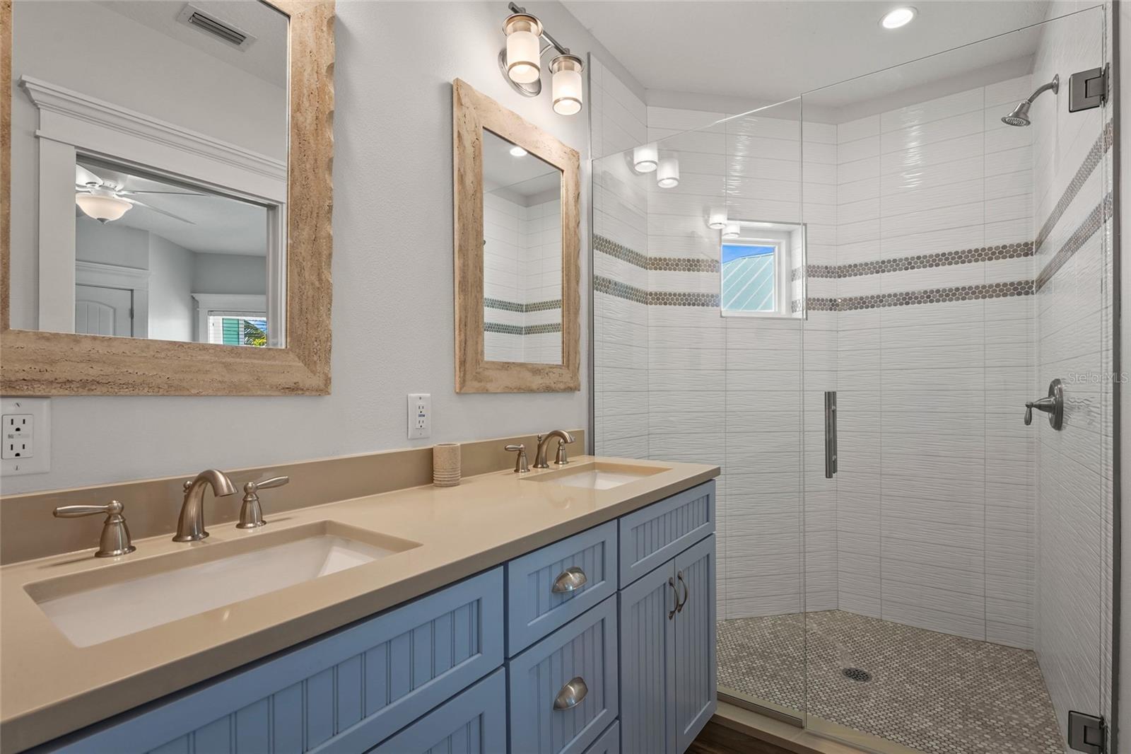 Image 52 of 91 For 106 7th Street S