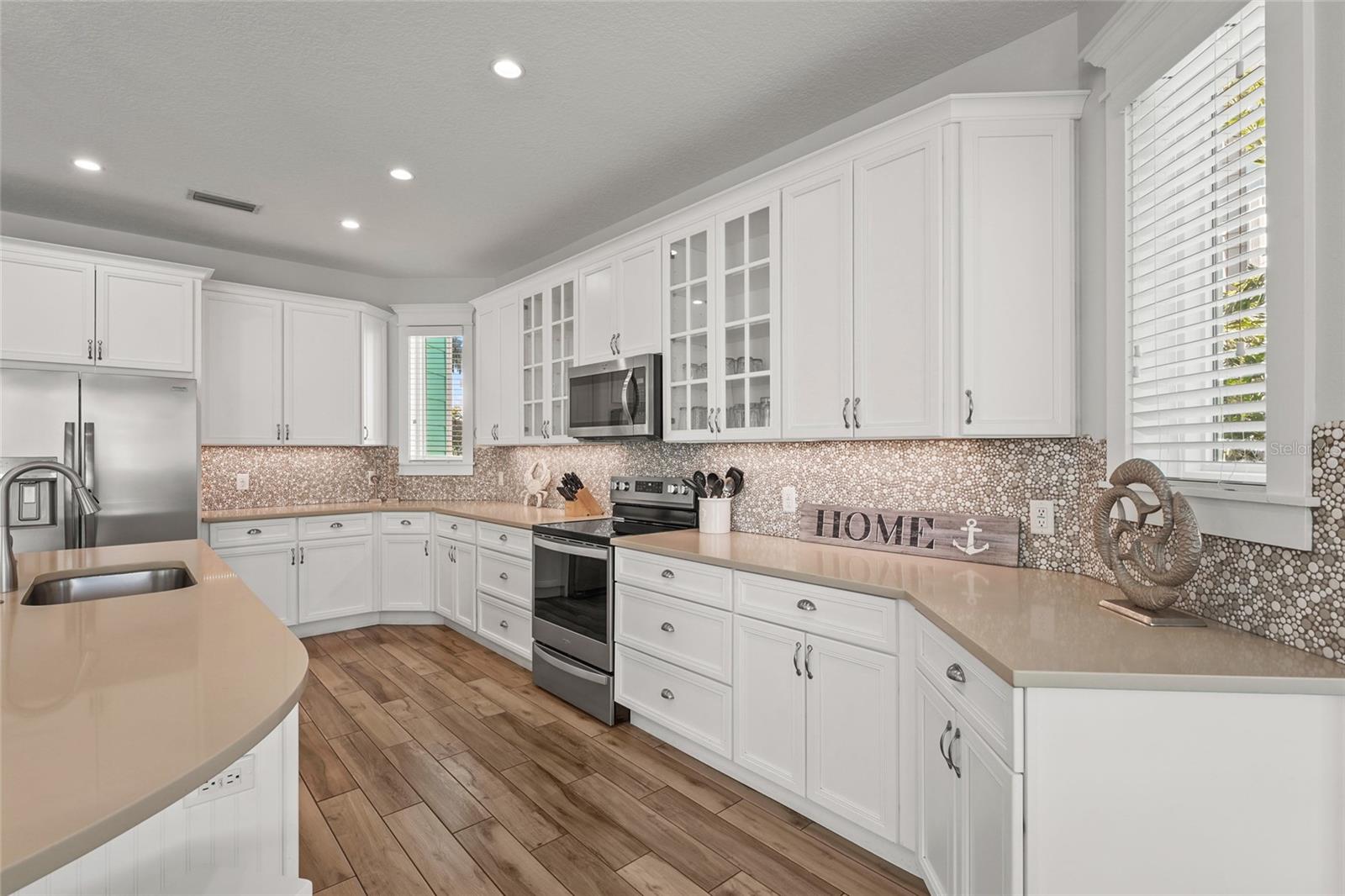 Image 6 of 91 For 106 7th Street S