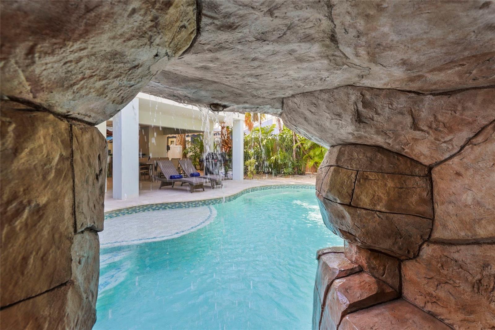 Image 77 of 91 For 106 7th Street S