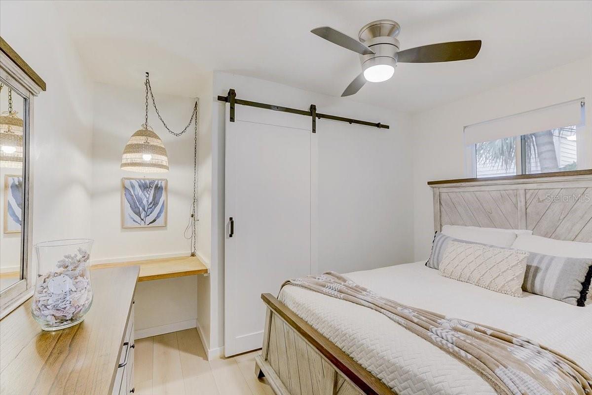 Image 8 of 13 For 407 Ohio Place