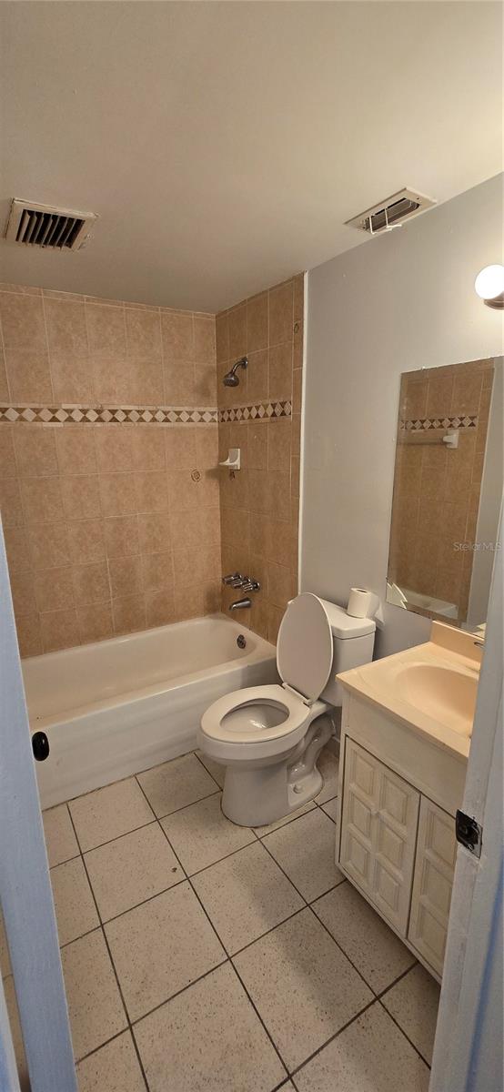 Image 3 of 22 For 5803 9th Street Court E