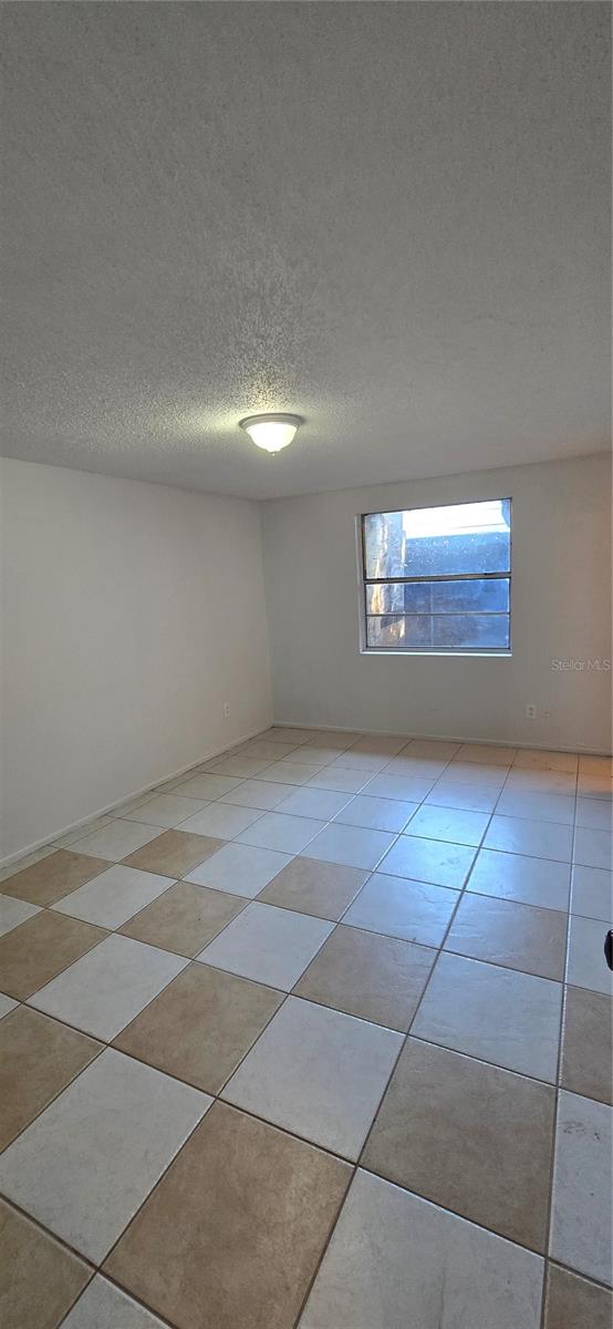 Image 5 of 22 For 5803 9th Street Court E