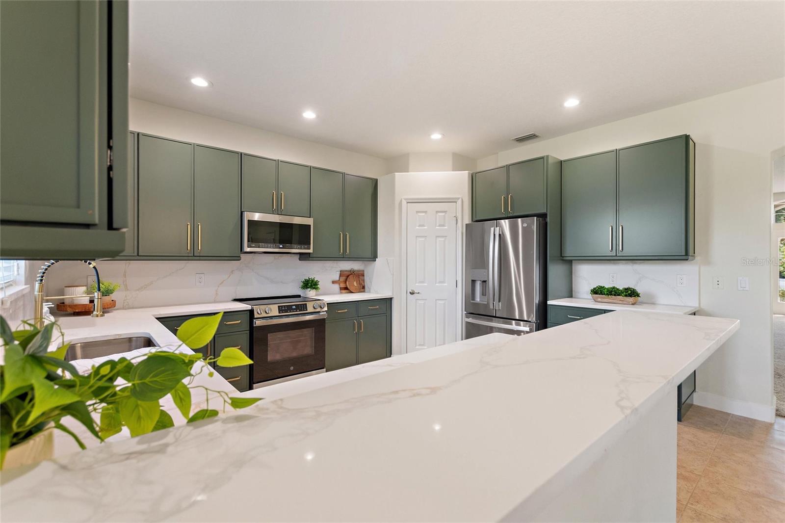 Image 14 of 58 For 12002 Granite Woods Loop