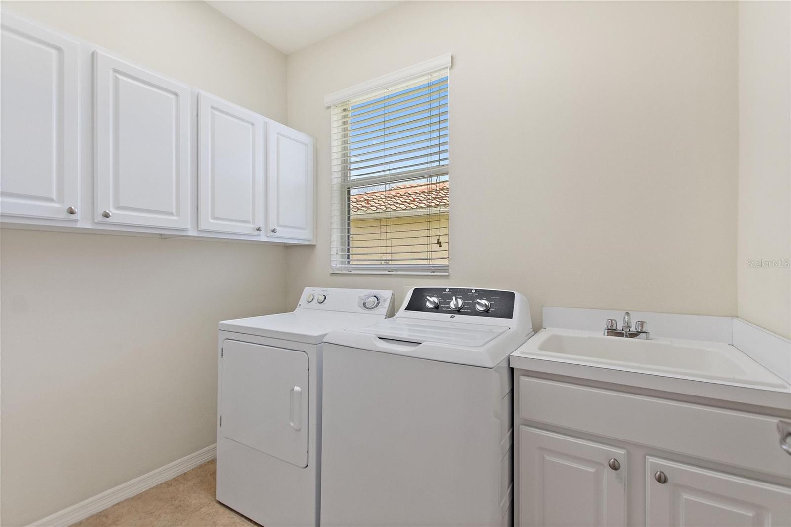 Image 21 of 58 For 12002 Granite Woods Loop