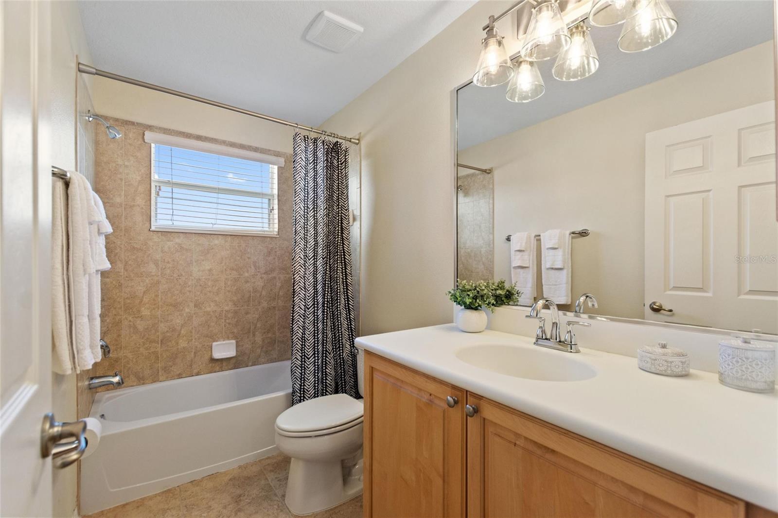 Image 35 of 58 For 12002 Granite Woods Loop