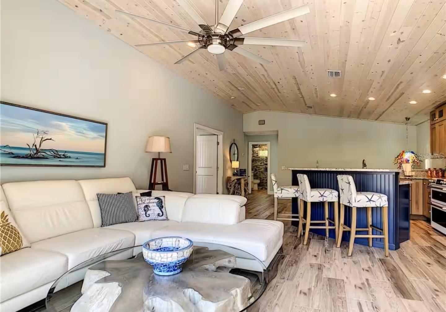 Image 12 of 61 For 111 Cedar Avenue