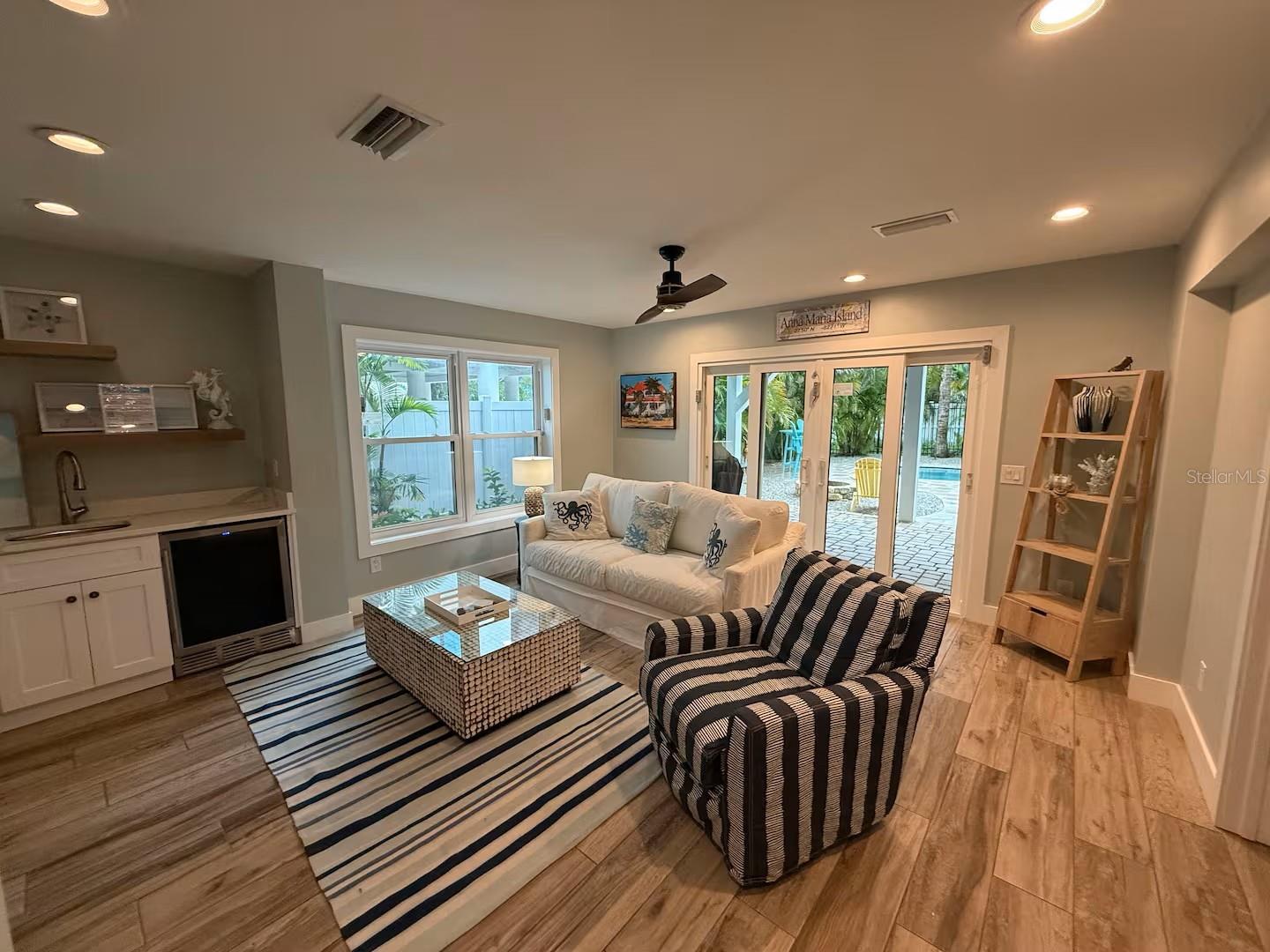 Image 16 of 61 For 111 Cedar Avenue