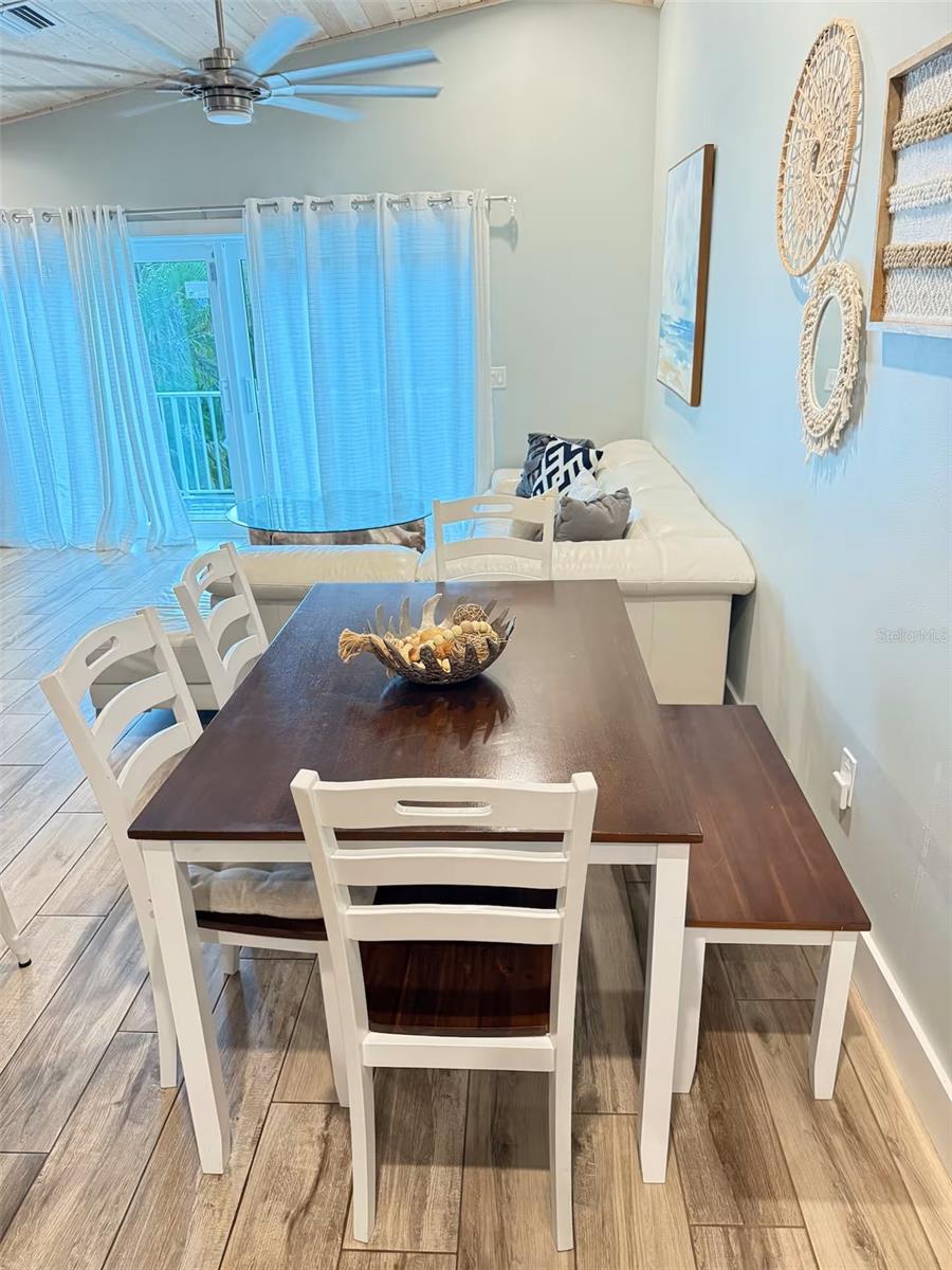 Image 21 of 61 For 111 Cedar Avenue