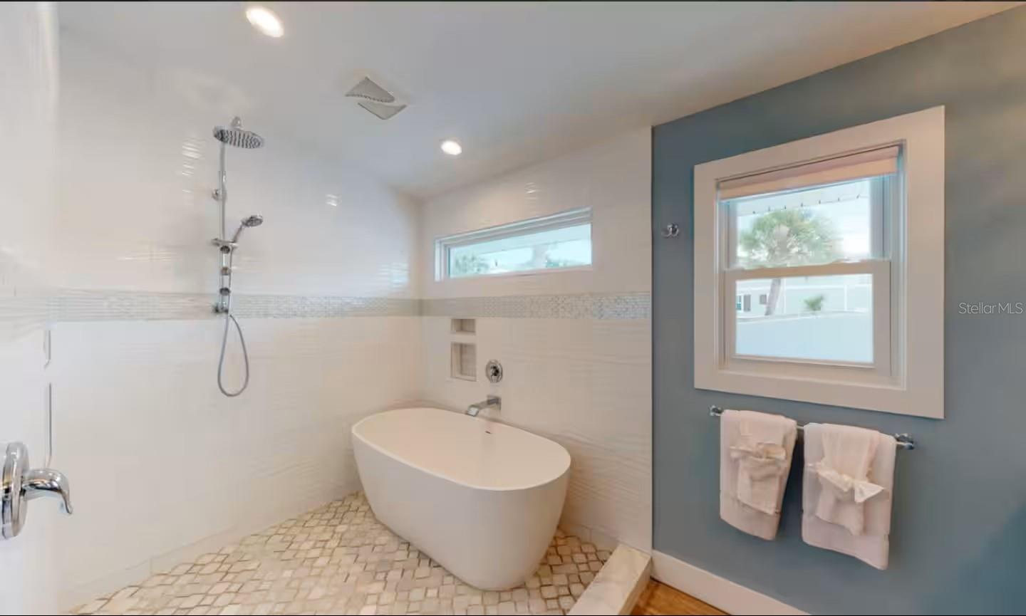 Image 39 of 61 For 111 Cedar Avenue