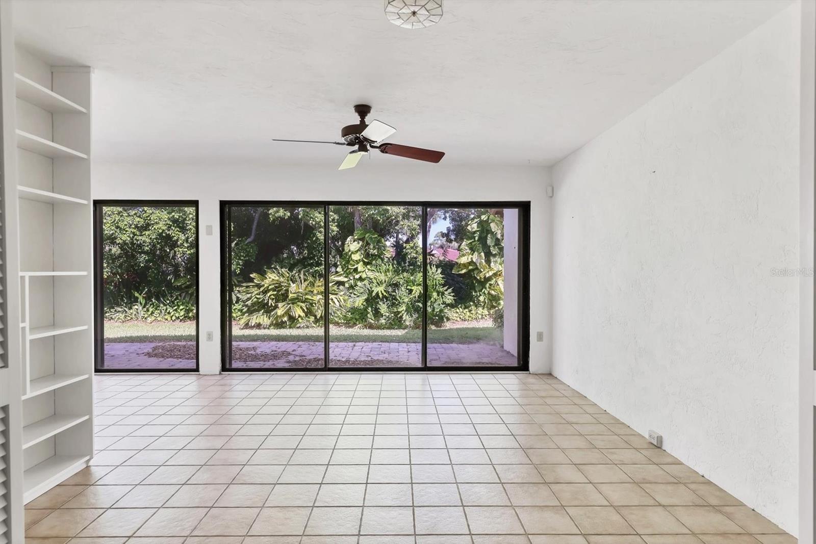 Image 13 of 20 For 6403 Pelican Drive