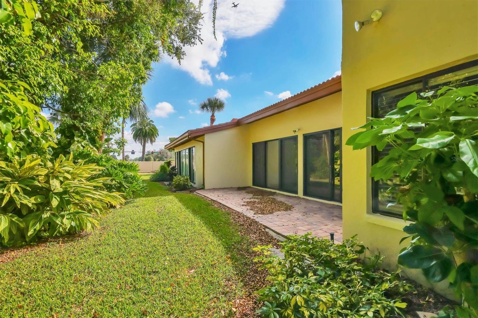 Image 18 of 20 For 6403 Pelican Drive