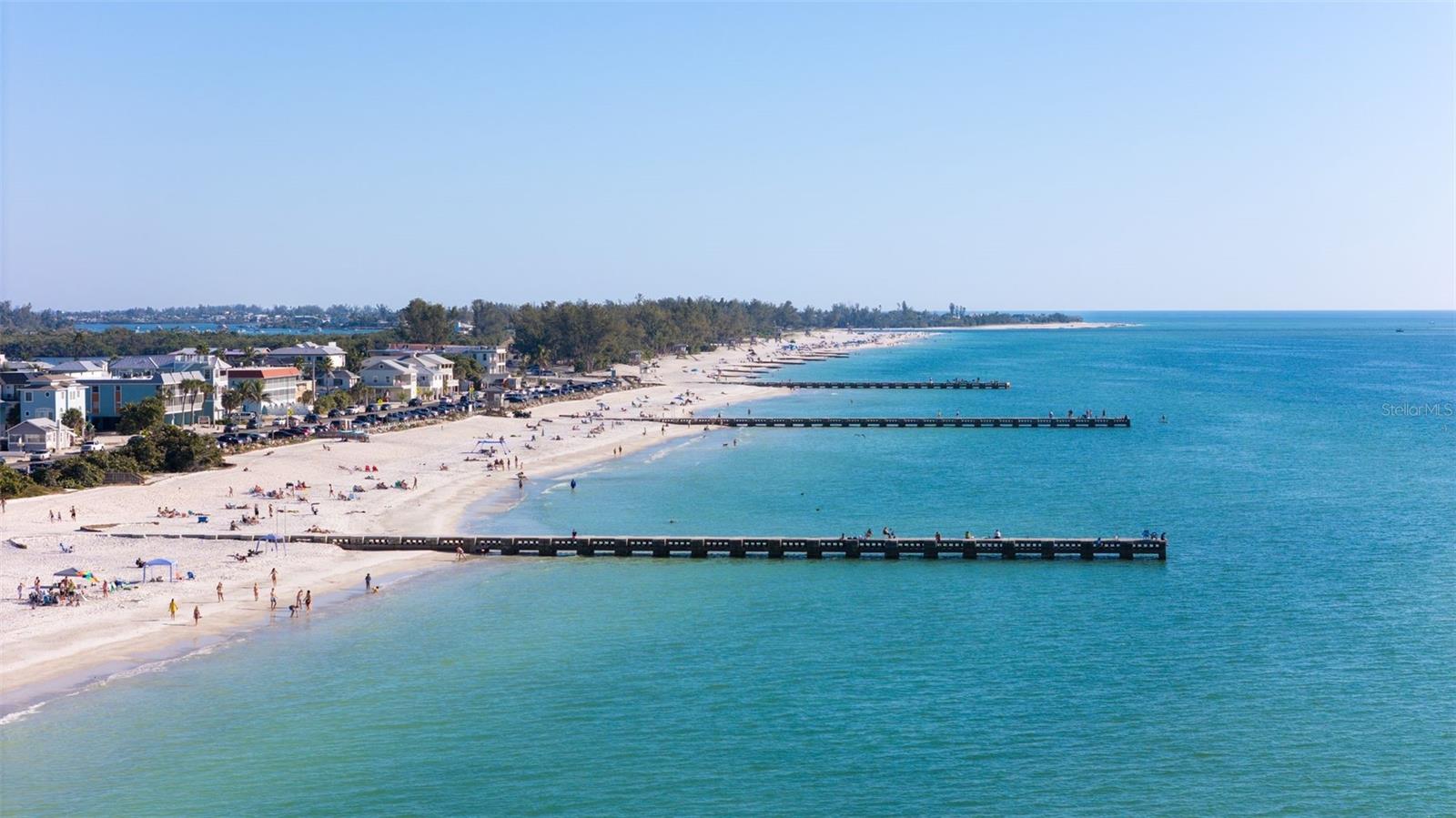 Image 75 of 83 For 203 Bay Drive N