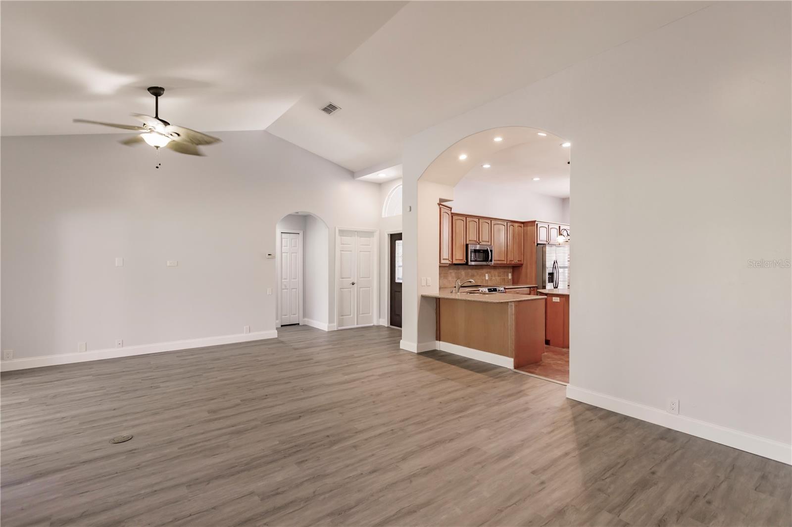 Image 14 of 46 For 2615 6th Street W