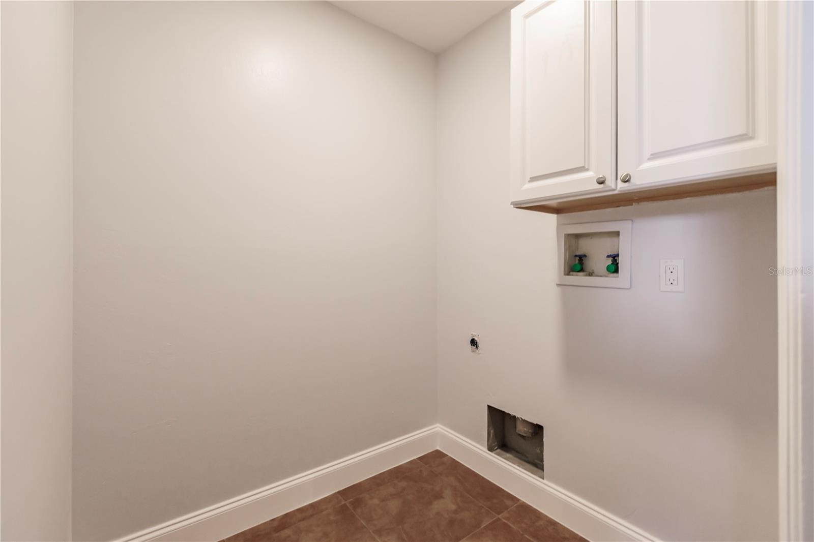 Image 16 of 46 For 2615 6th Street W