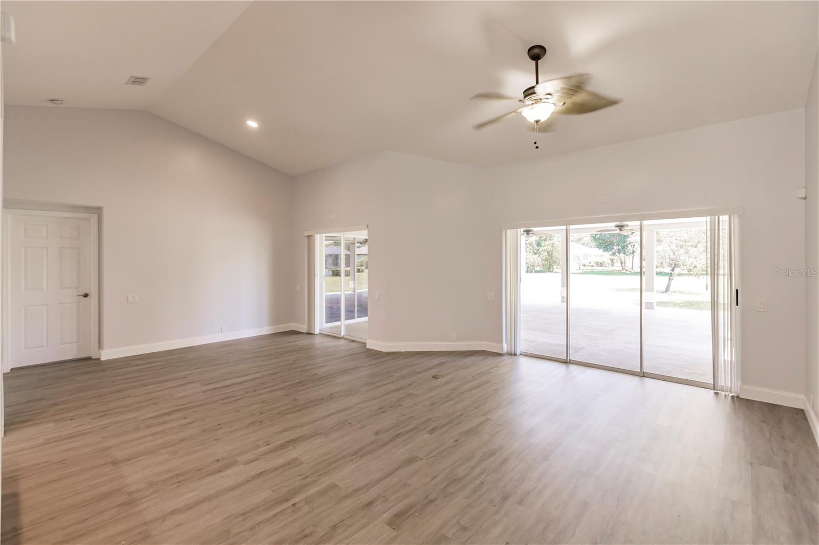 Image 19 of 46 For 2615 6th Street W