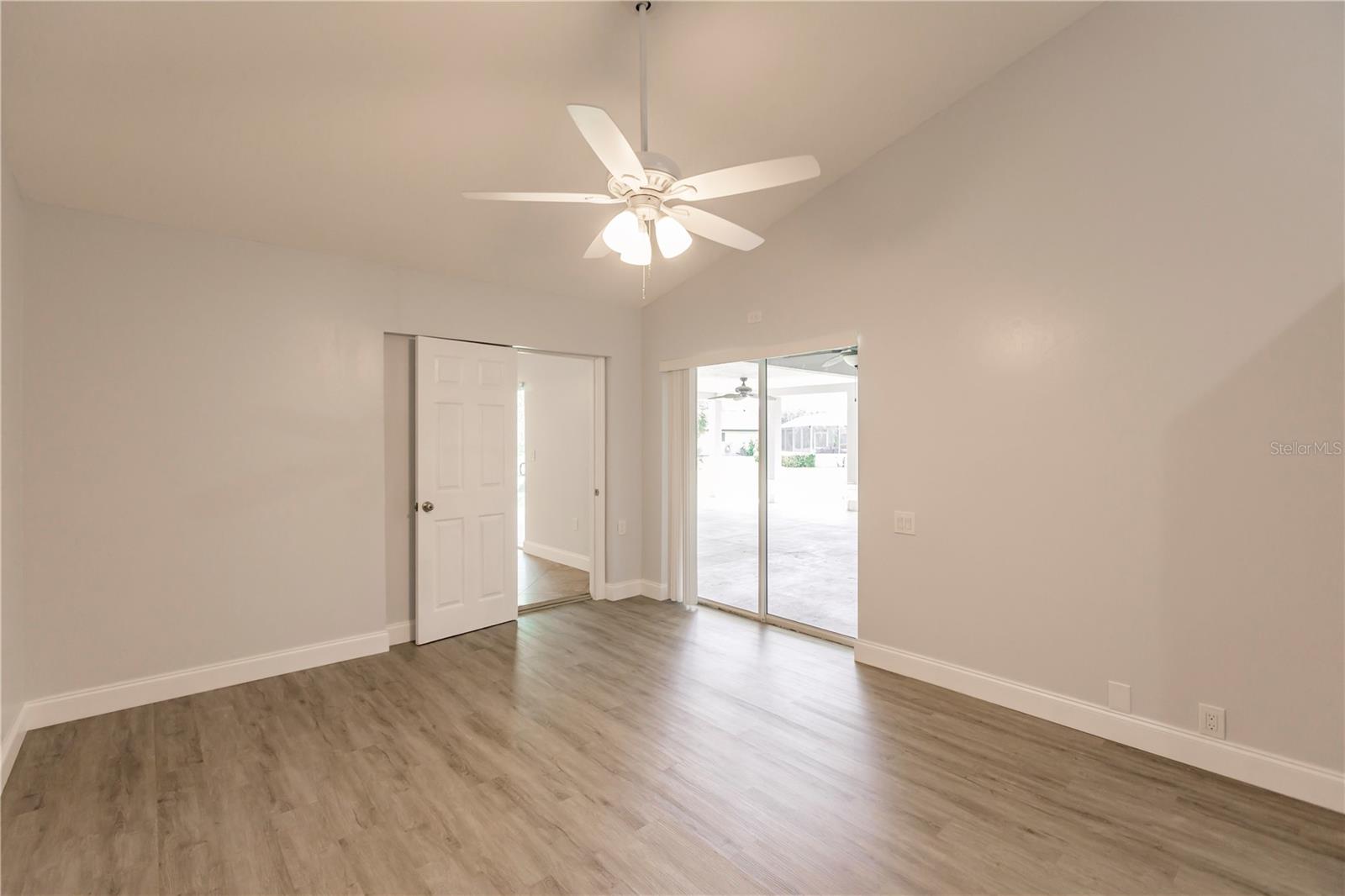 Image 21 of 46 For 2615 6th Street W