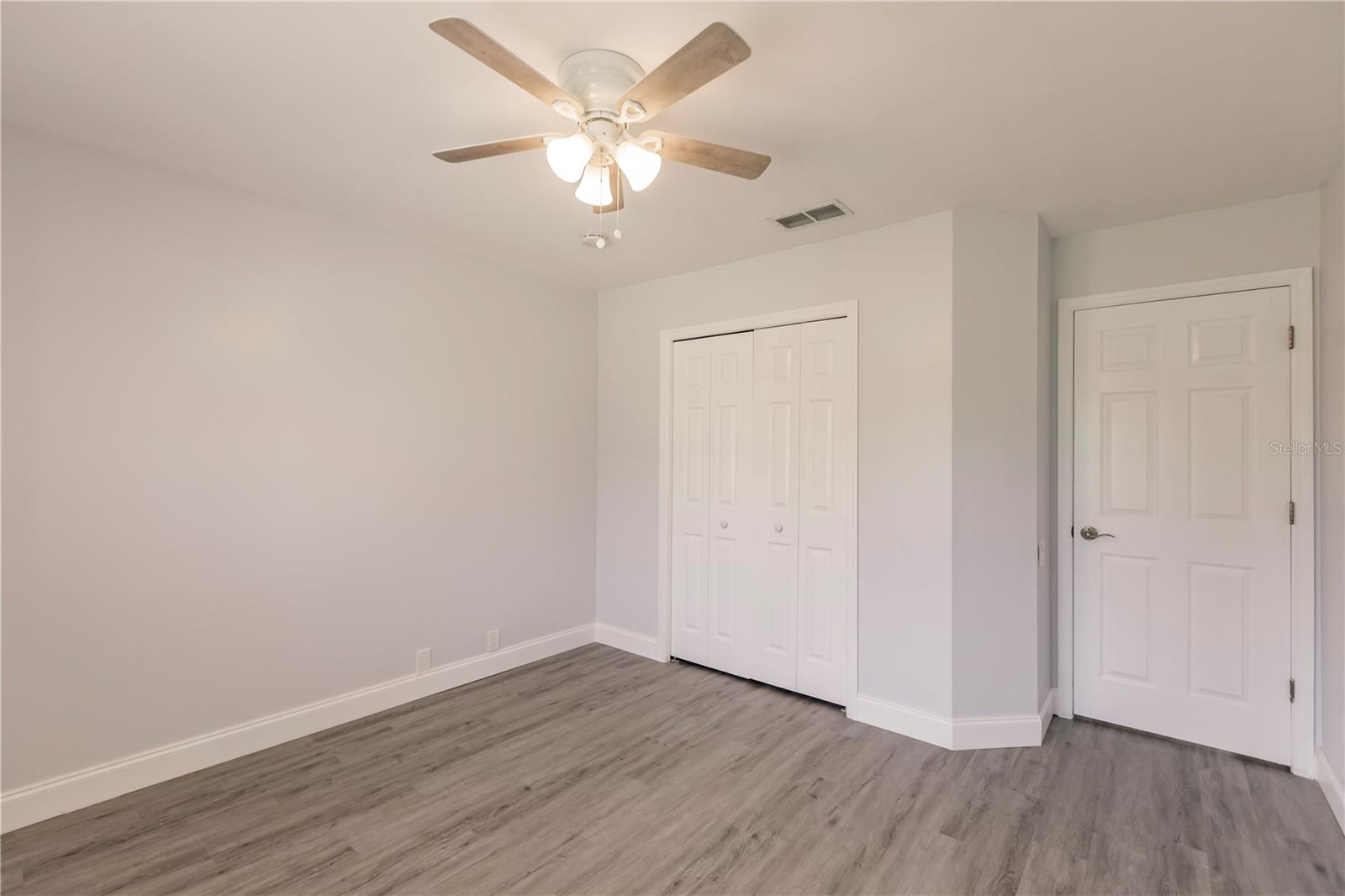 Image 31 of 46 For 2615 6th Street W