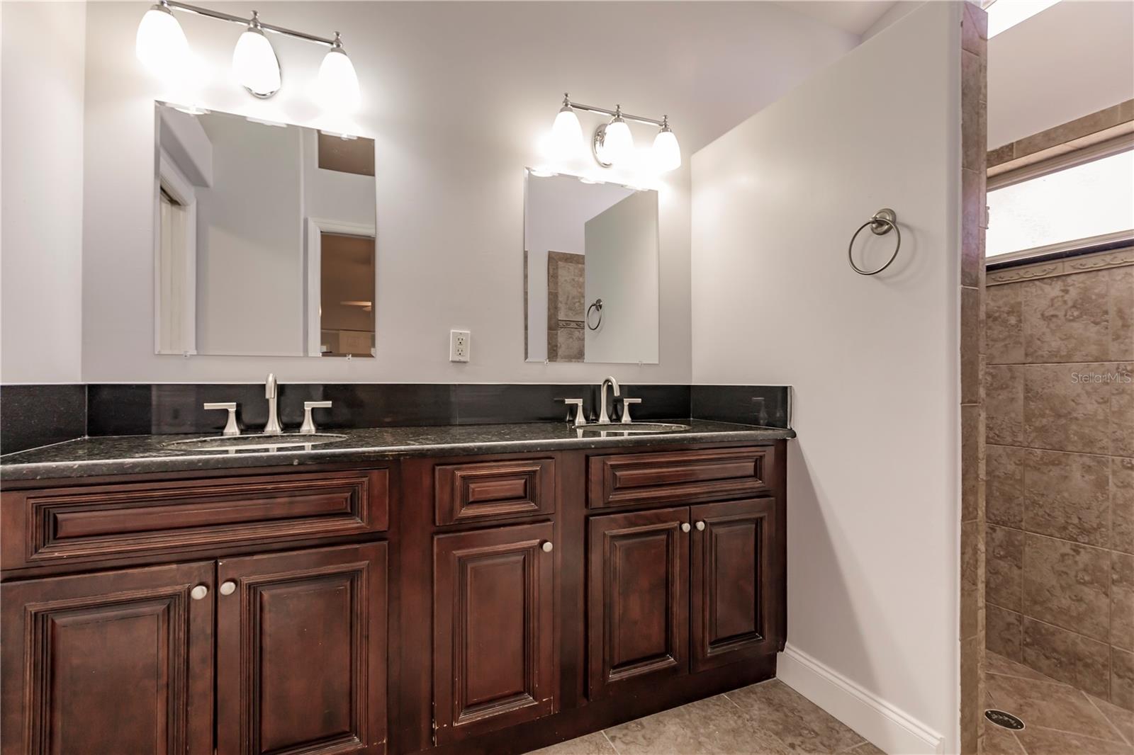 Image 36 of 46 For 2615 6th Street W