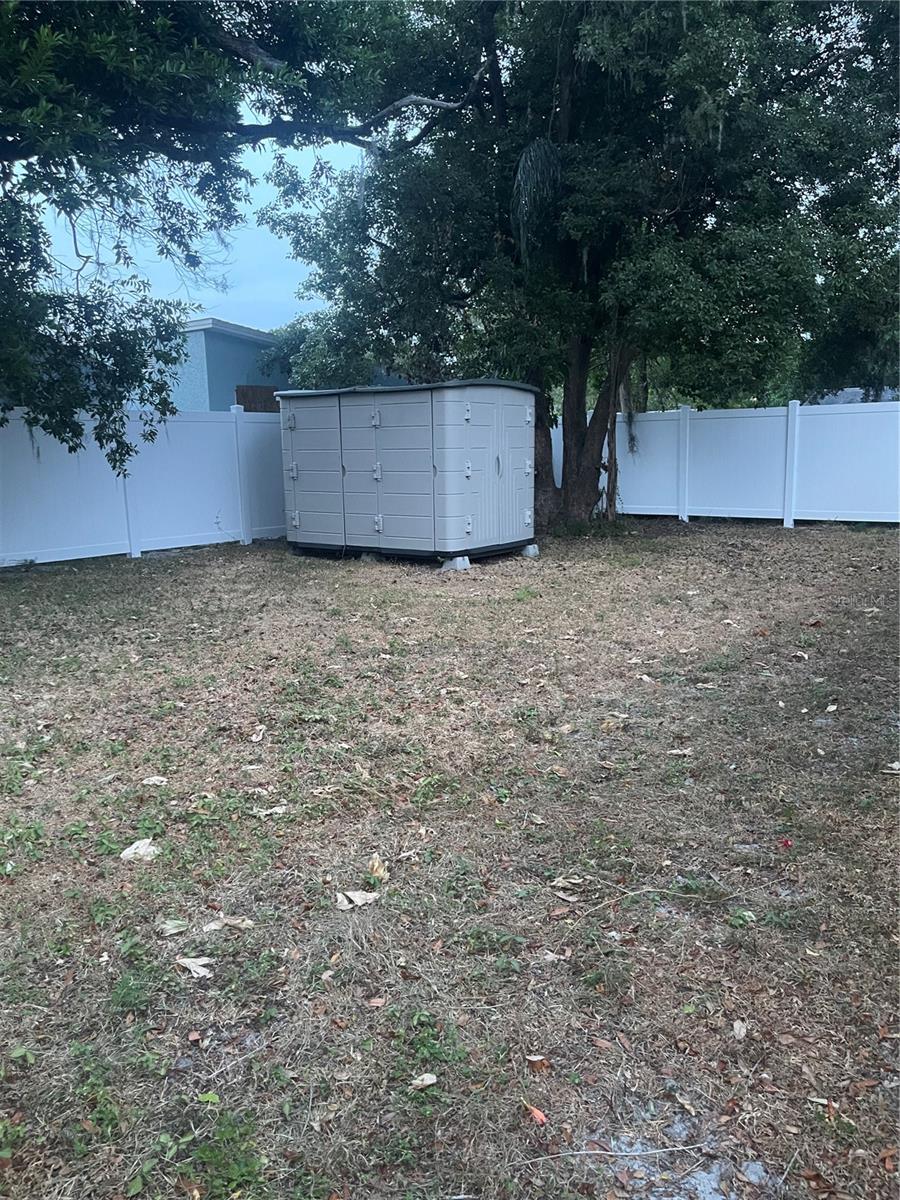 Image 17 of 24 For 2311 Henry Avenue