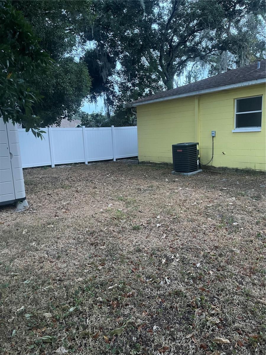 Image 18 of 24 For 2311 Henry Avenue