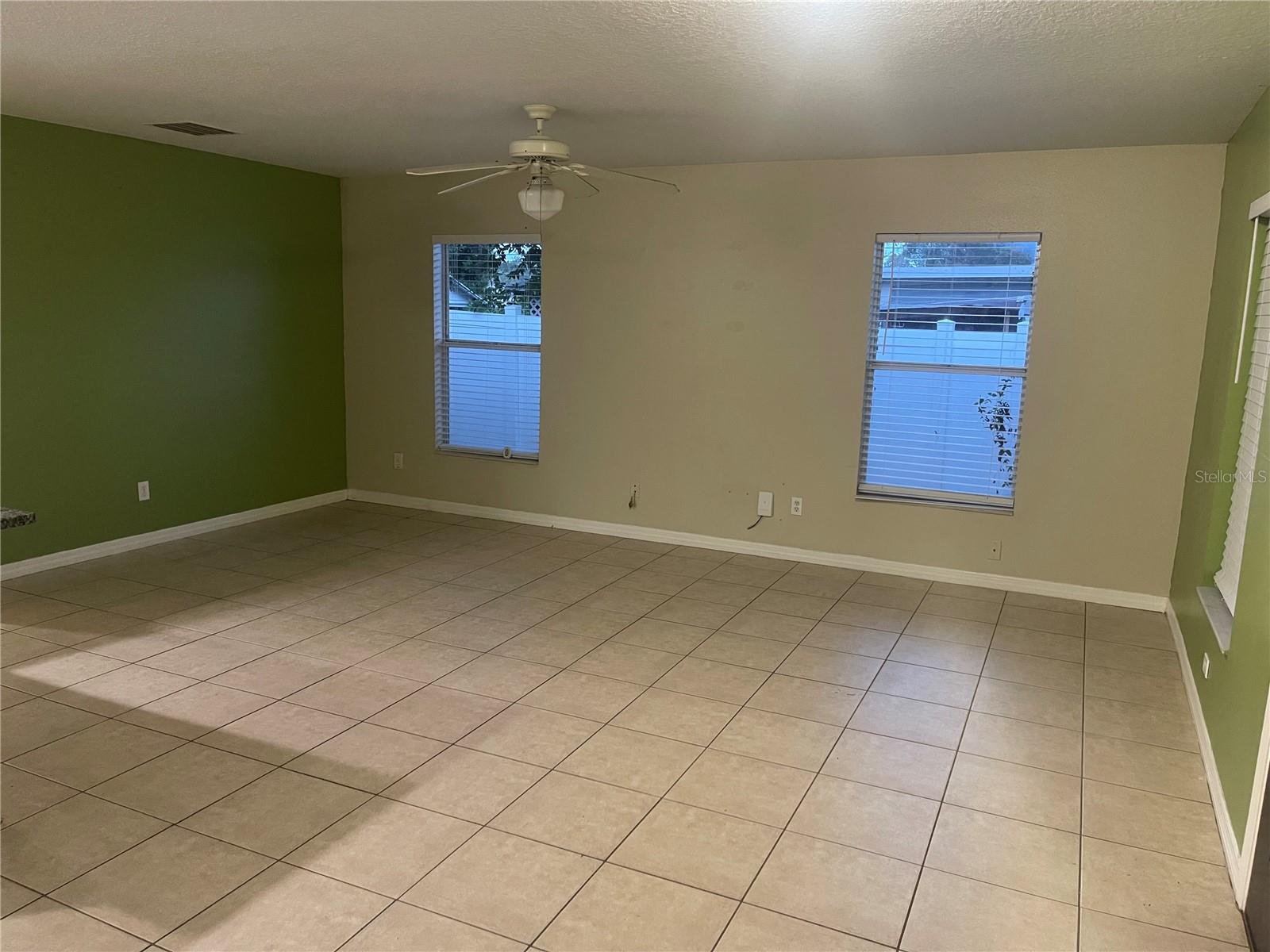 Image 3 of 24 For 2311 Henry Avenue