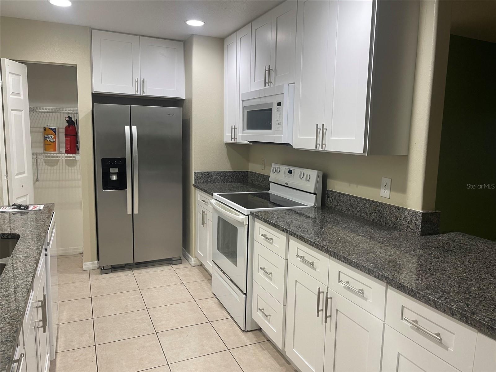 Image 6 of 24 For 2311 Henry Avenue