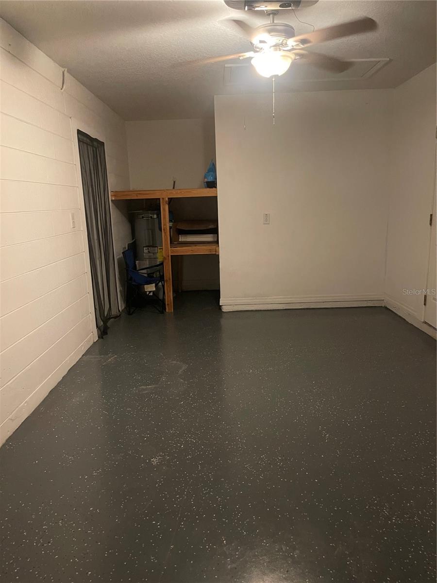 Image 8 of 24 For 2311 Henry Avenue