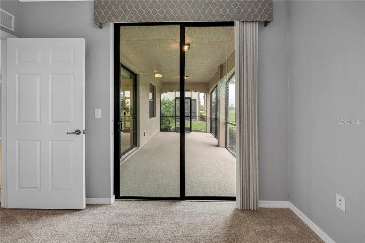 Image 19 of 80 For 6025 Worsham Lane 101