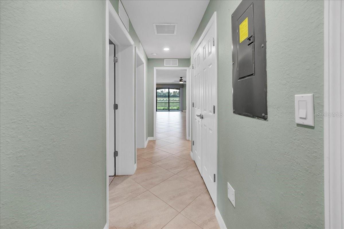 Image 27 of 80 For 6025 Worsham Lane 101