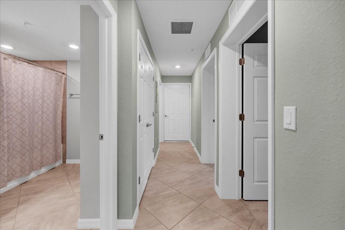 Image 36 of 80 For 6025 Worsham Lane 101