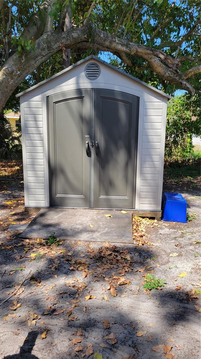 Image 9 of 10 For 4464 17th Street W