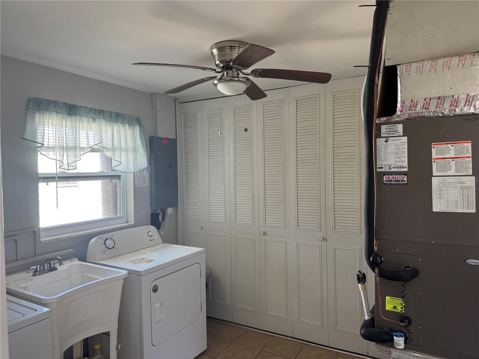 Image 7 of 19 For 8782 Fay Avenue