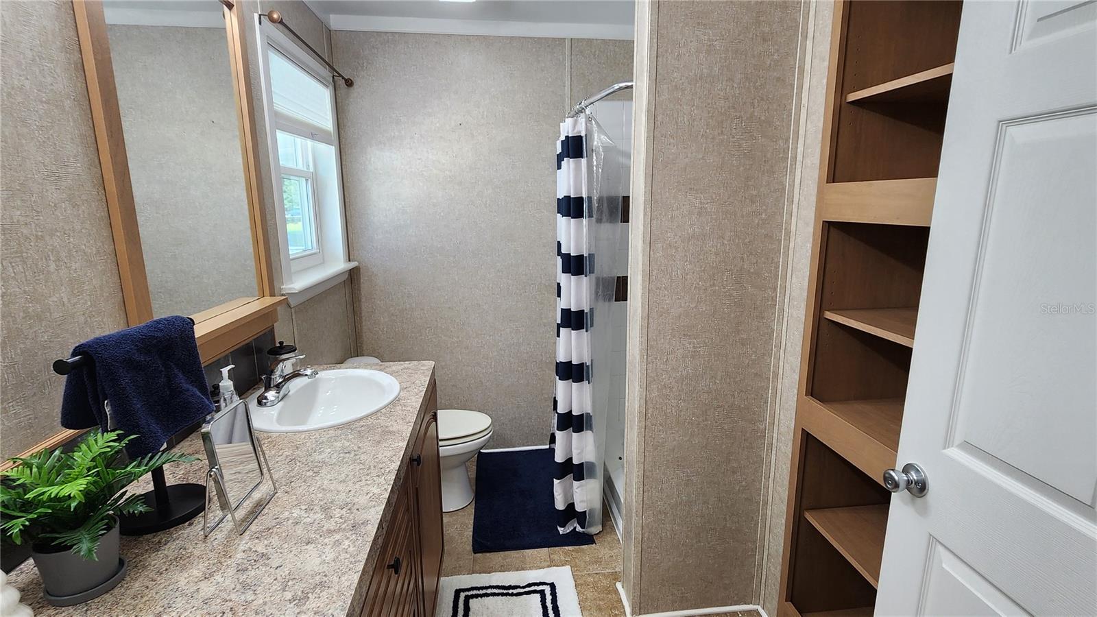 Image 18 of 39 For 3210 Ash Terrace