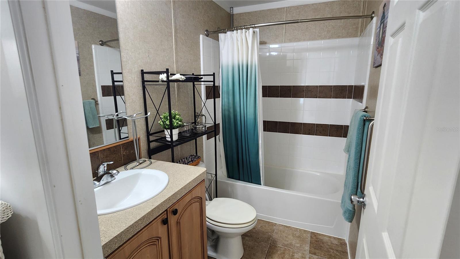 Image 23 of 39 For 3210 Ash Terrace