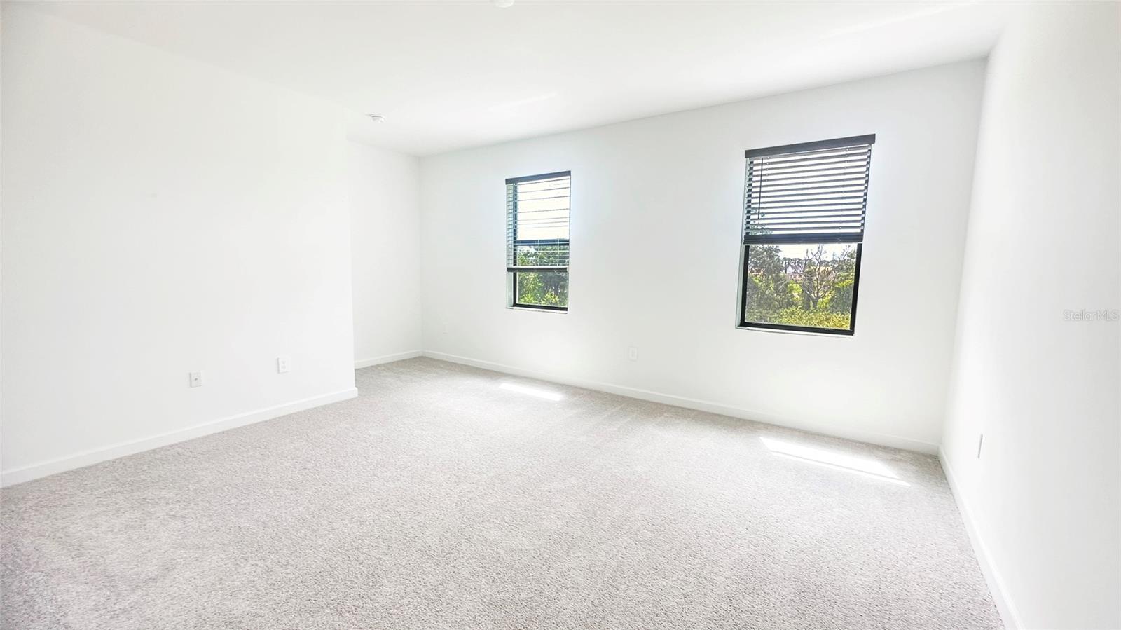 Image 25 of 56 For 14812 Lyla Terrace