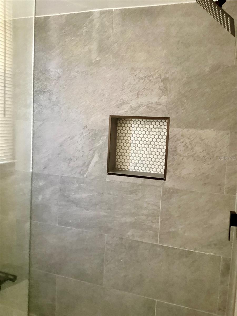 Image 13 of 14 For 1404 Cocoanut Avenue