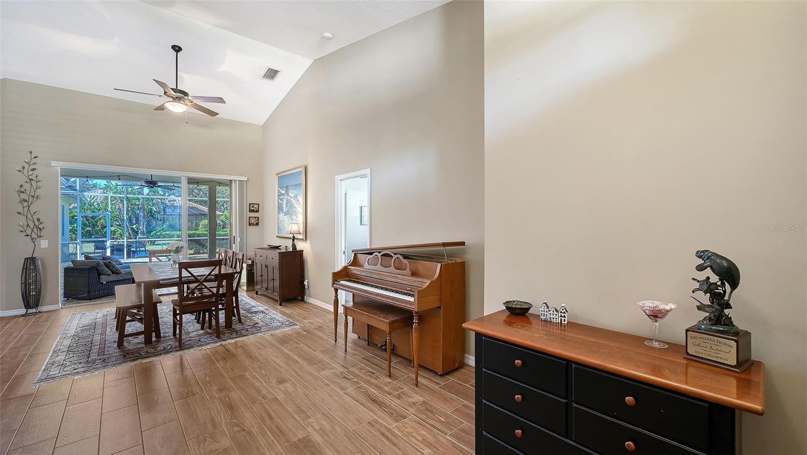 Image 13 of 74 For 9011 Misty Creek Drive